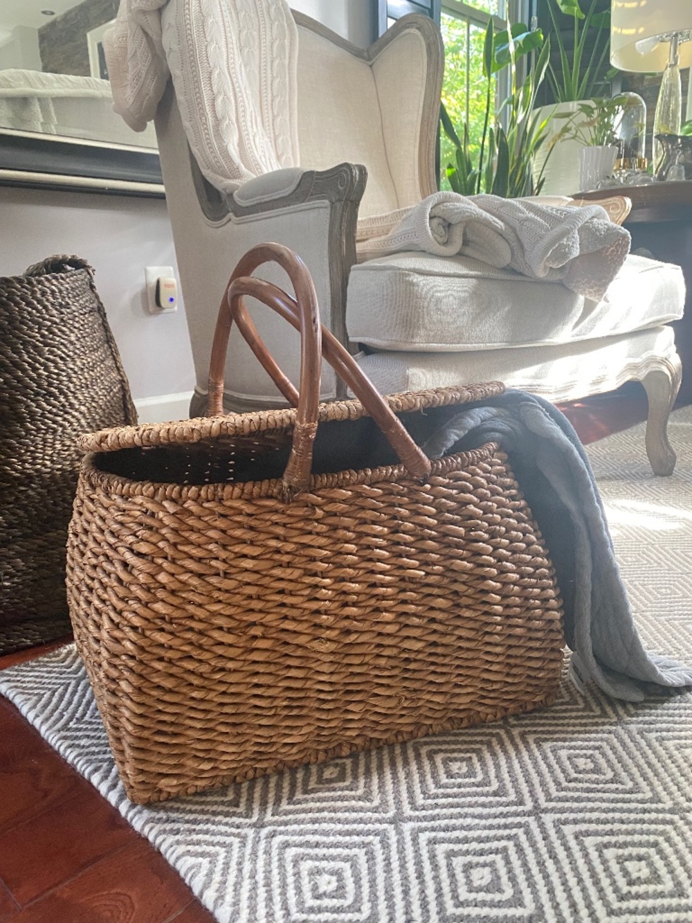 Large Woven Lidded Knitting Storage Market Basket Picnic with Double Handles 18”